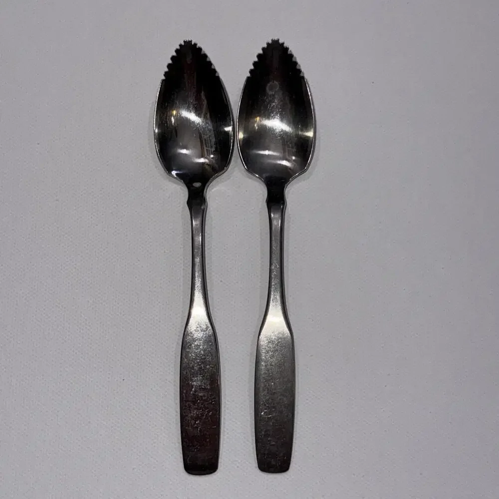 Vtg Oneida‎ Community Stainless Patrick Henry Grapefruit Spoons 3 Serrated Edge